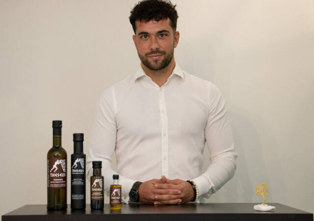 Theseus EVOO_ Sinenteuxi