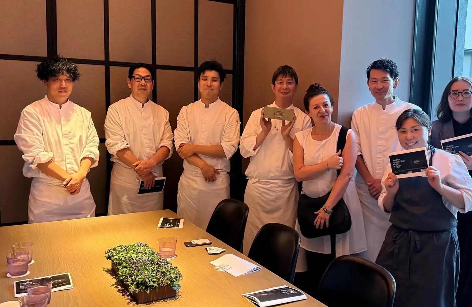 Το αυγοτάραχο Trikalinos σε παρουσίαση στην Ιαπωνία.